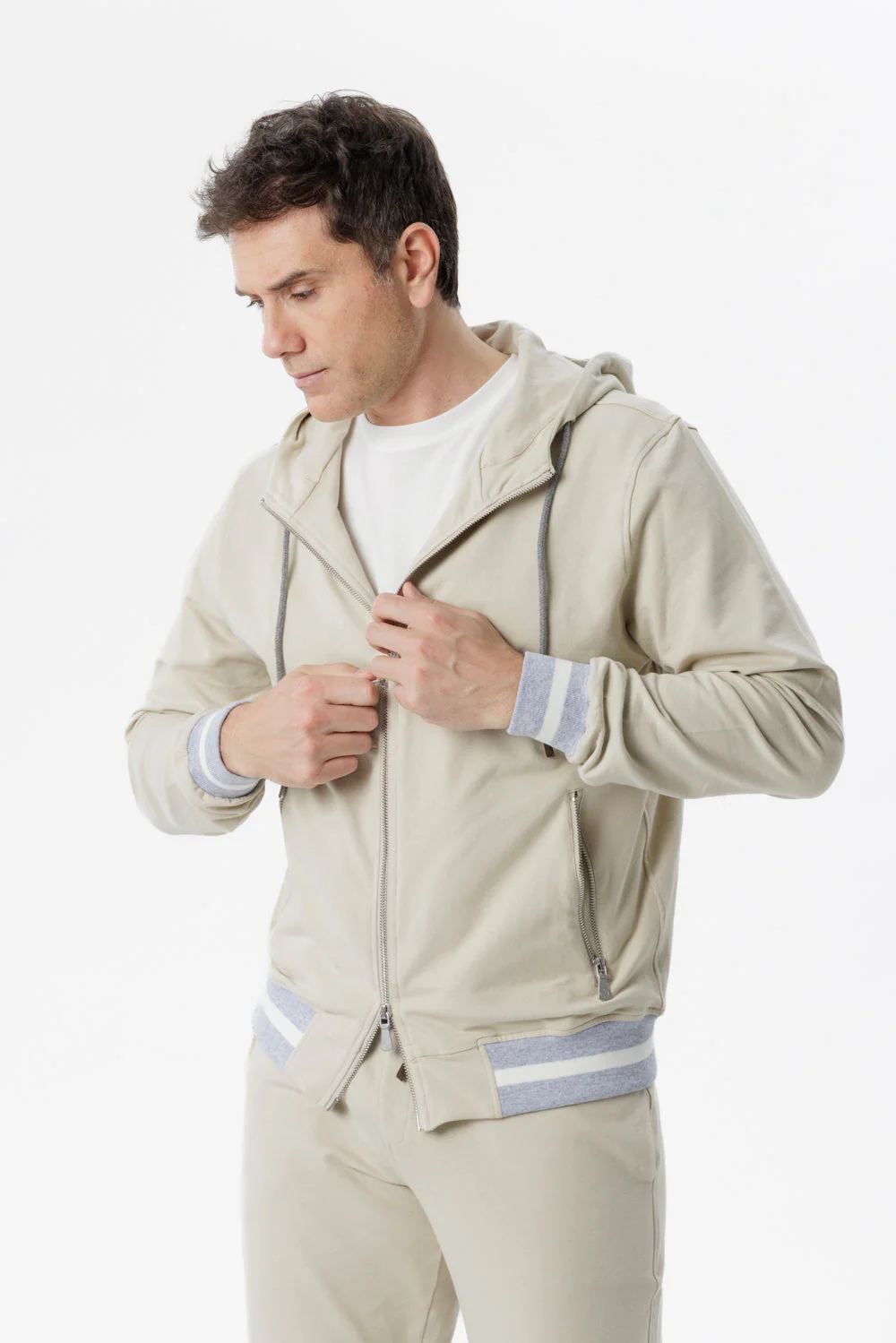 Felpa in cotone con cappuccio e zip sabbia