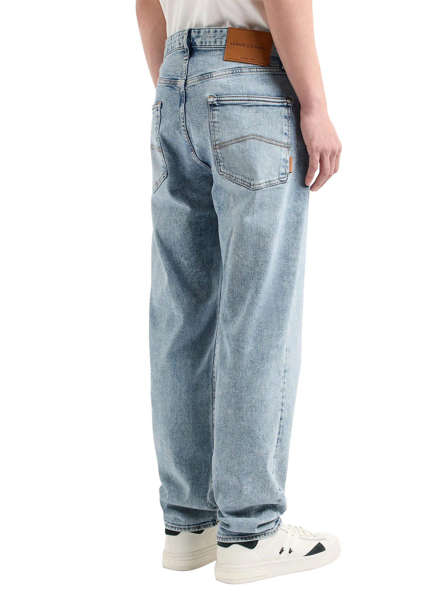 Jeans Armani Exchange Uomo J82 loose tapared denim scuro - Image 2