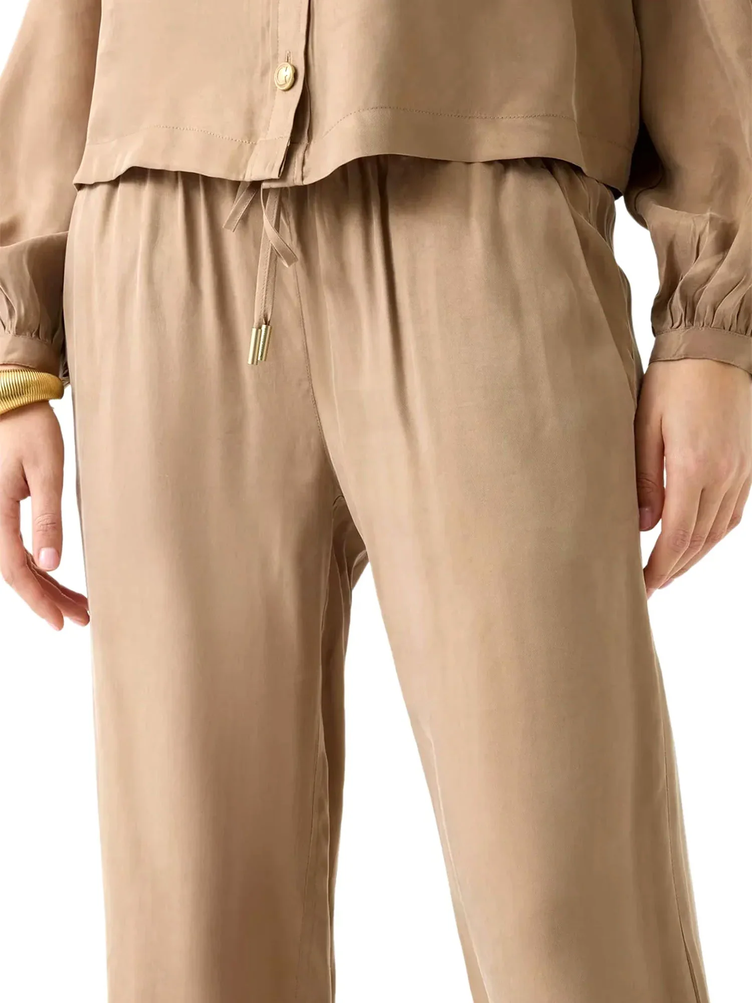 Pantalone jogger Guess Donna fluid dalia sabbia - Image 3