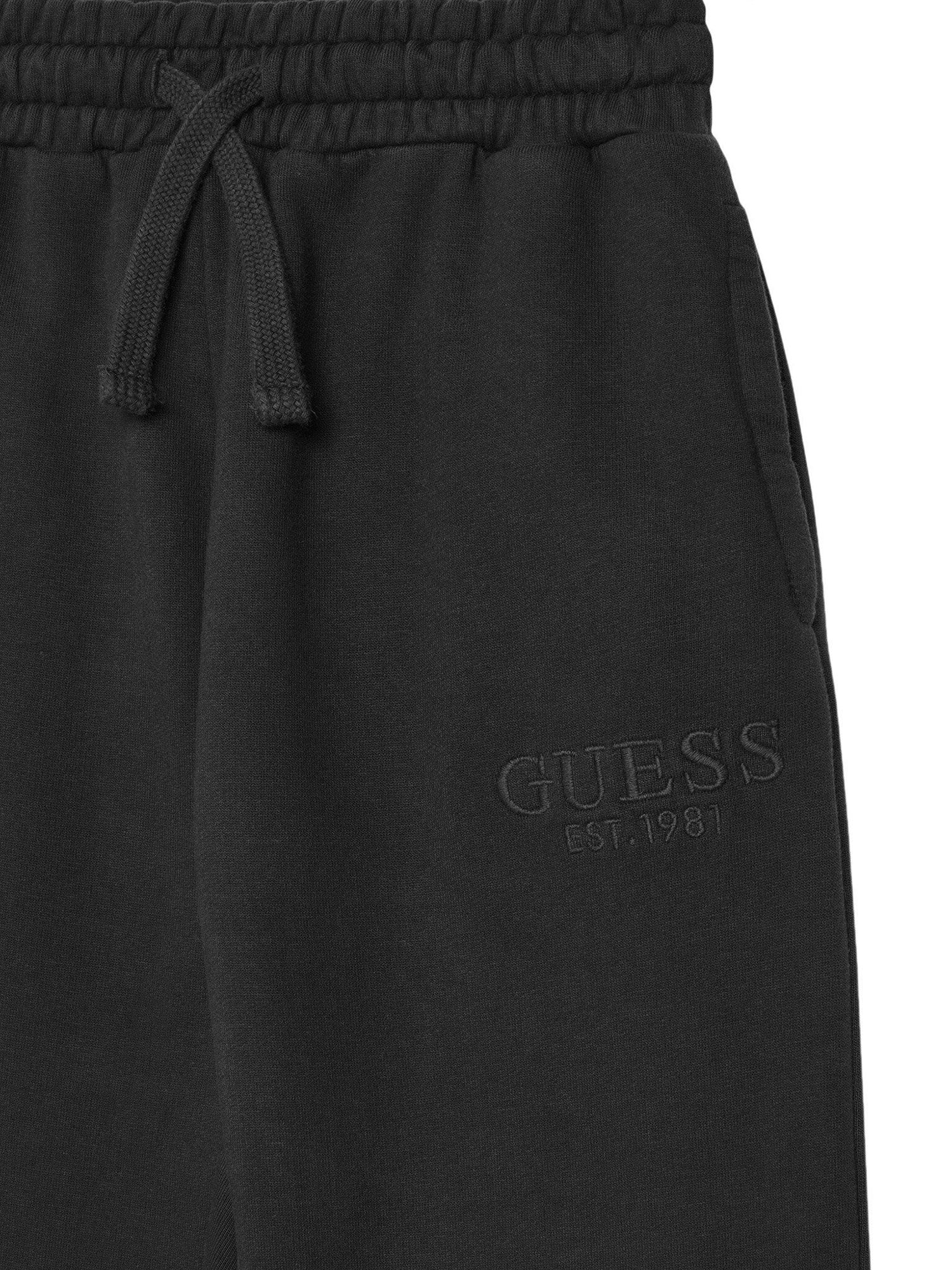 Pantalone jogger Guess bambino con coulisse e logo ricamato nero - Image 3