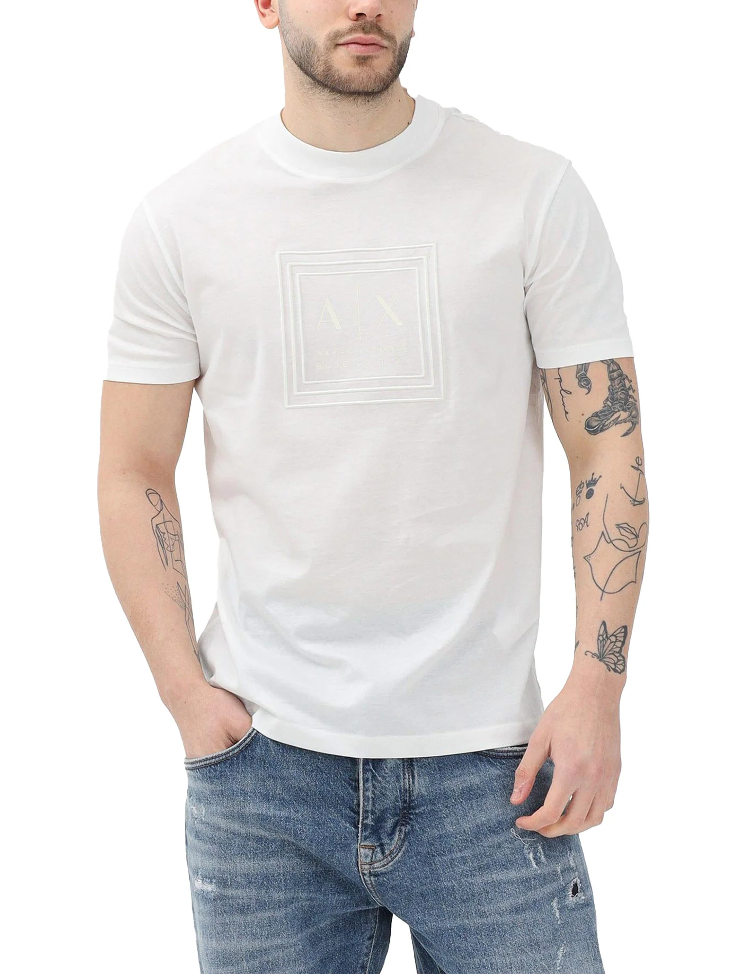 T-shirt logo AX in rilievo sul petto bianco