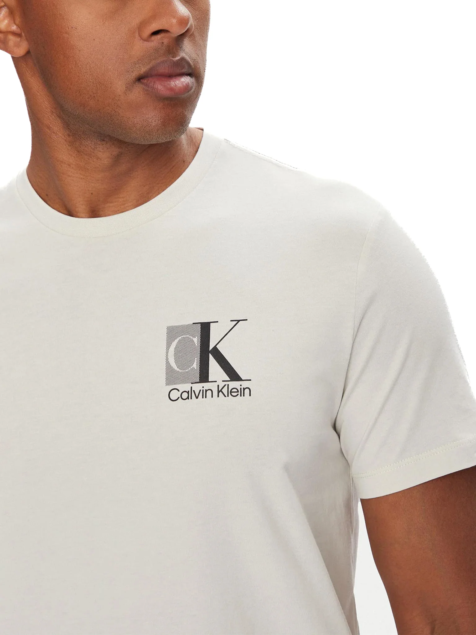 T-shirt Calvin Klein con stampa retro CK abstract gesso - Image 3