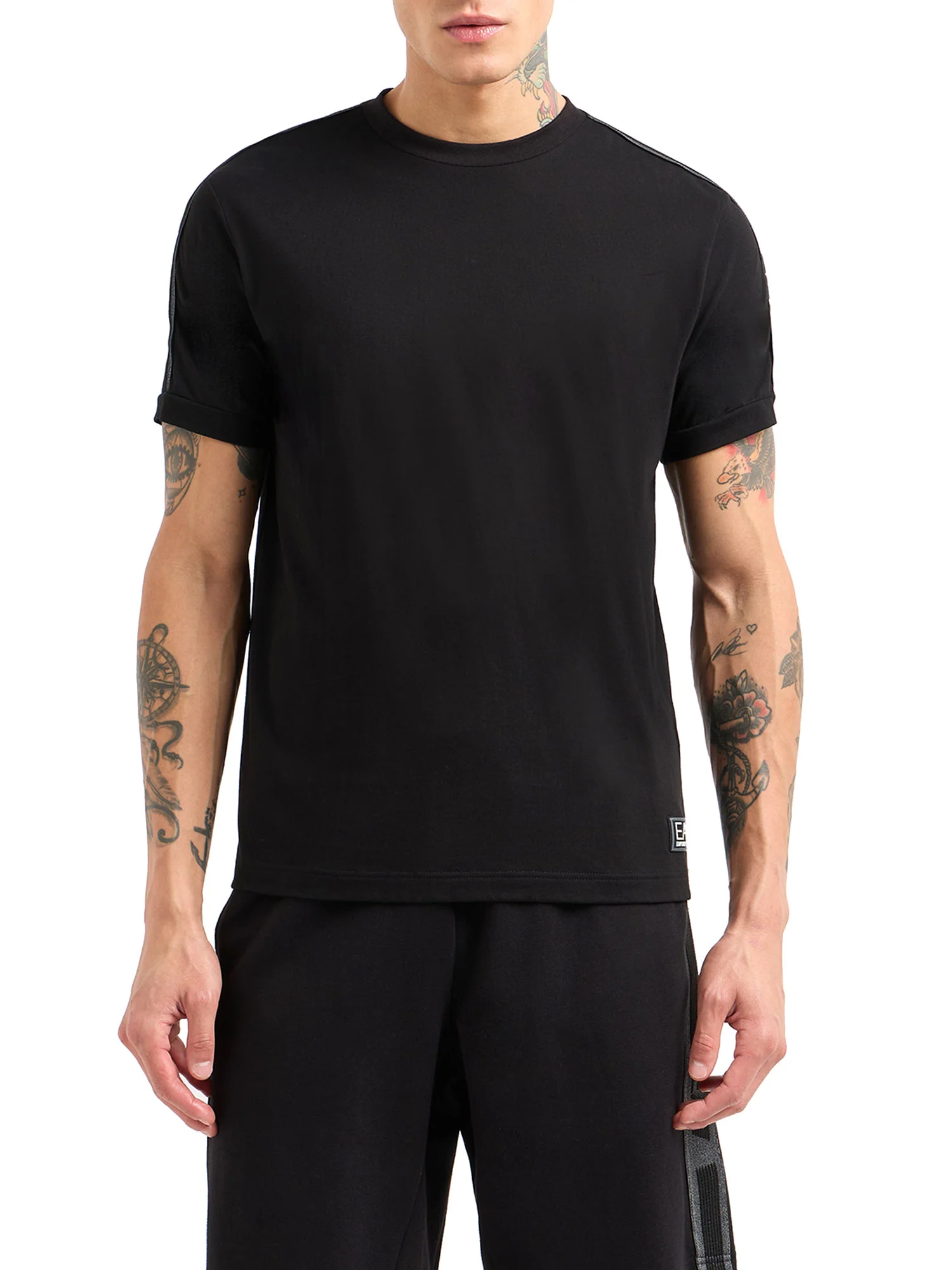 T-shirt con banda logo nero