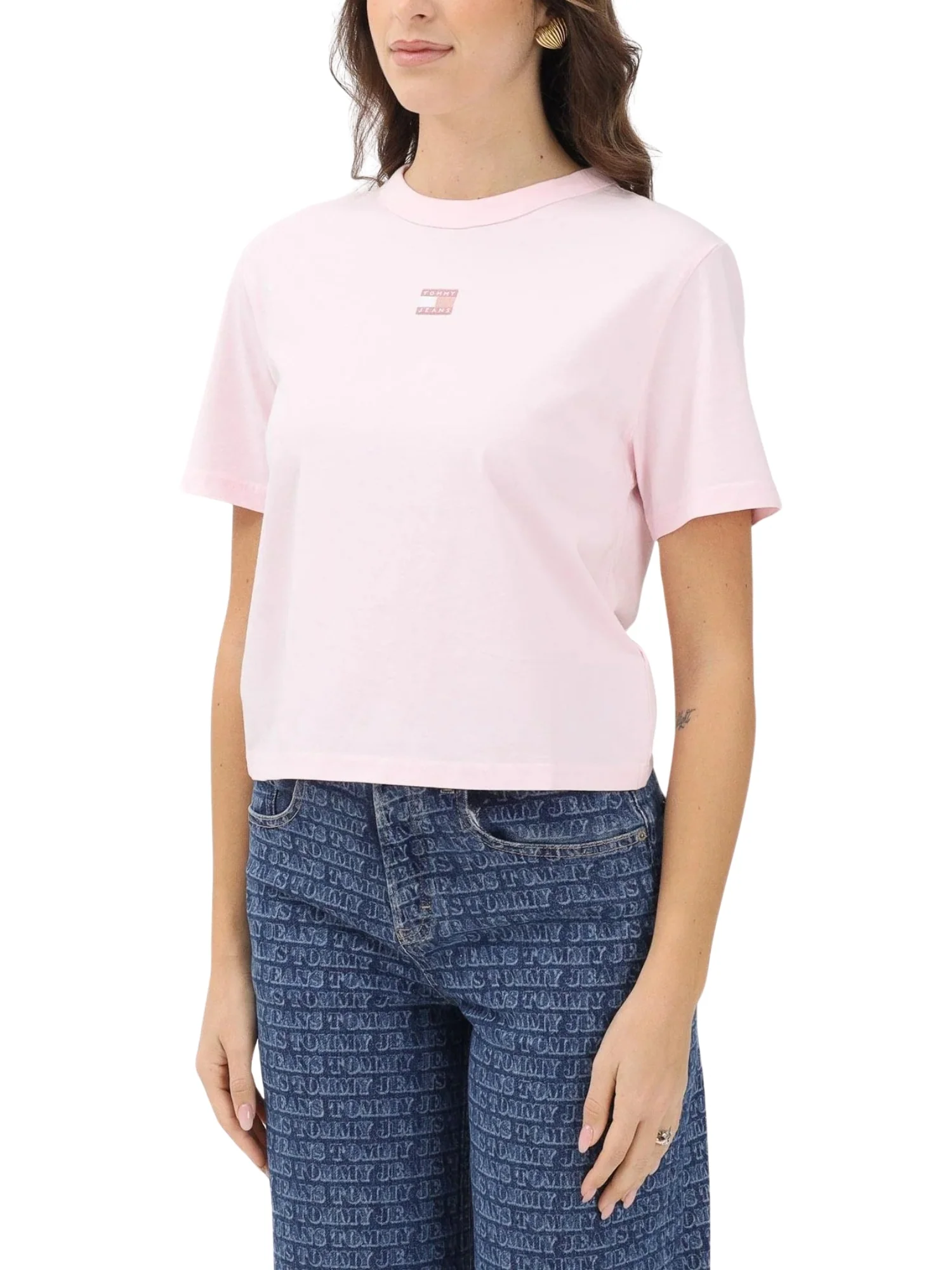 T-shirt con maniche corte modello box badge rosa