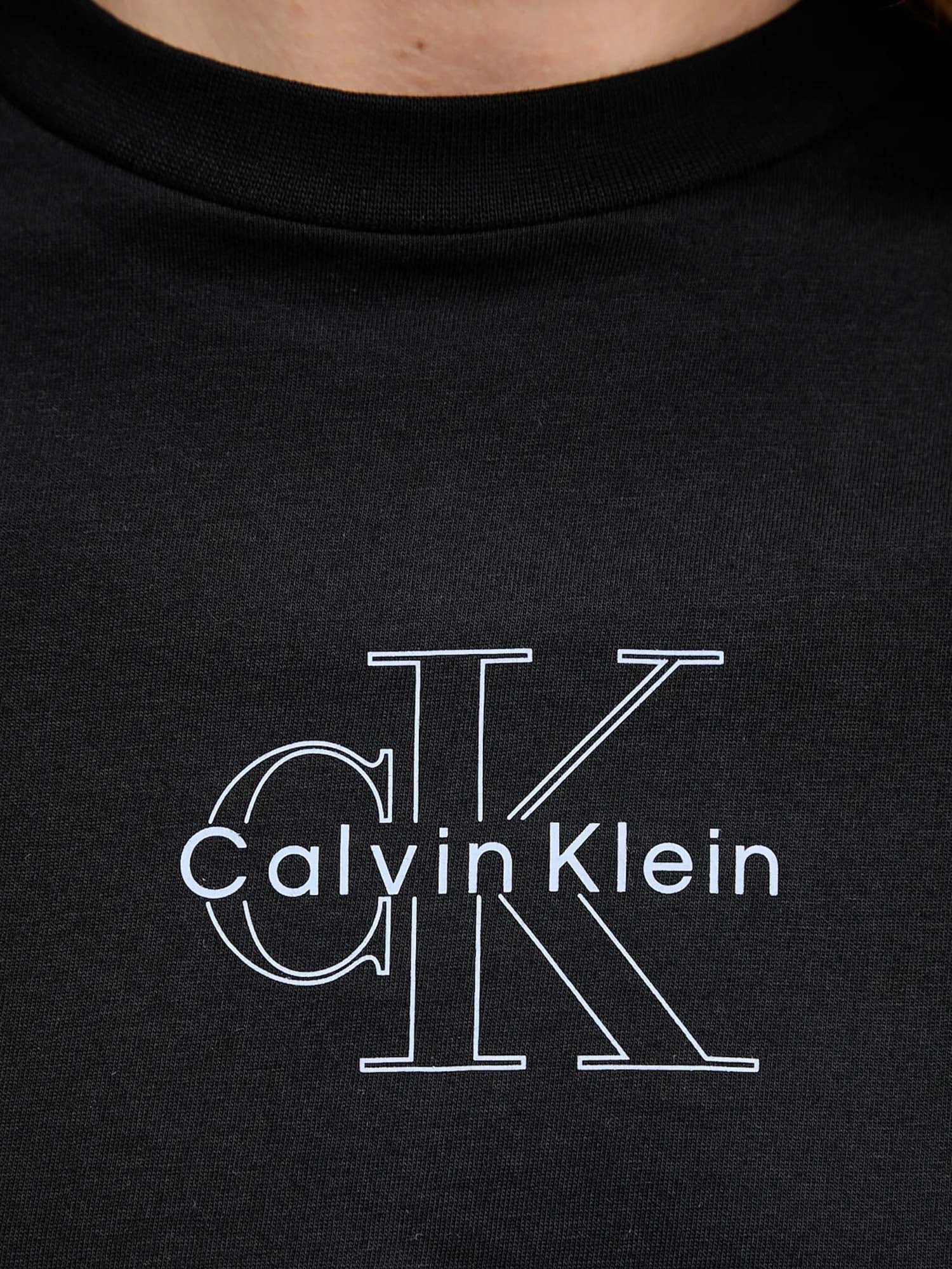 T-shirt Calvin Klein classic fit con logo grafico nero - Image 4