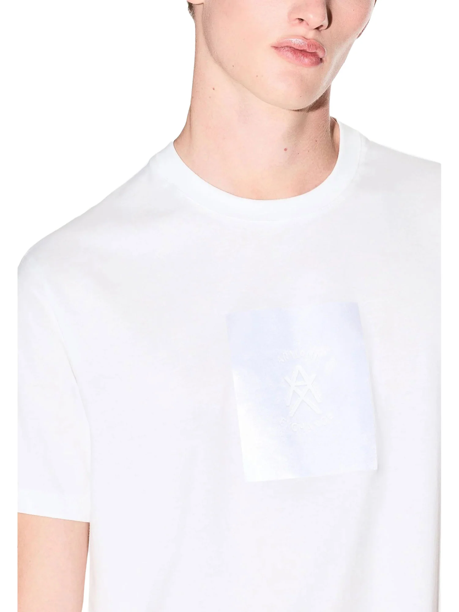 T-shirt Armani Exchange Uomo manica corta patch logo bianco - Image 3