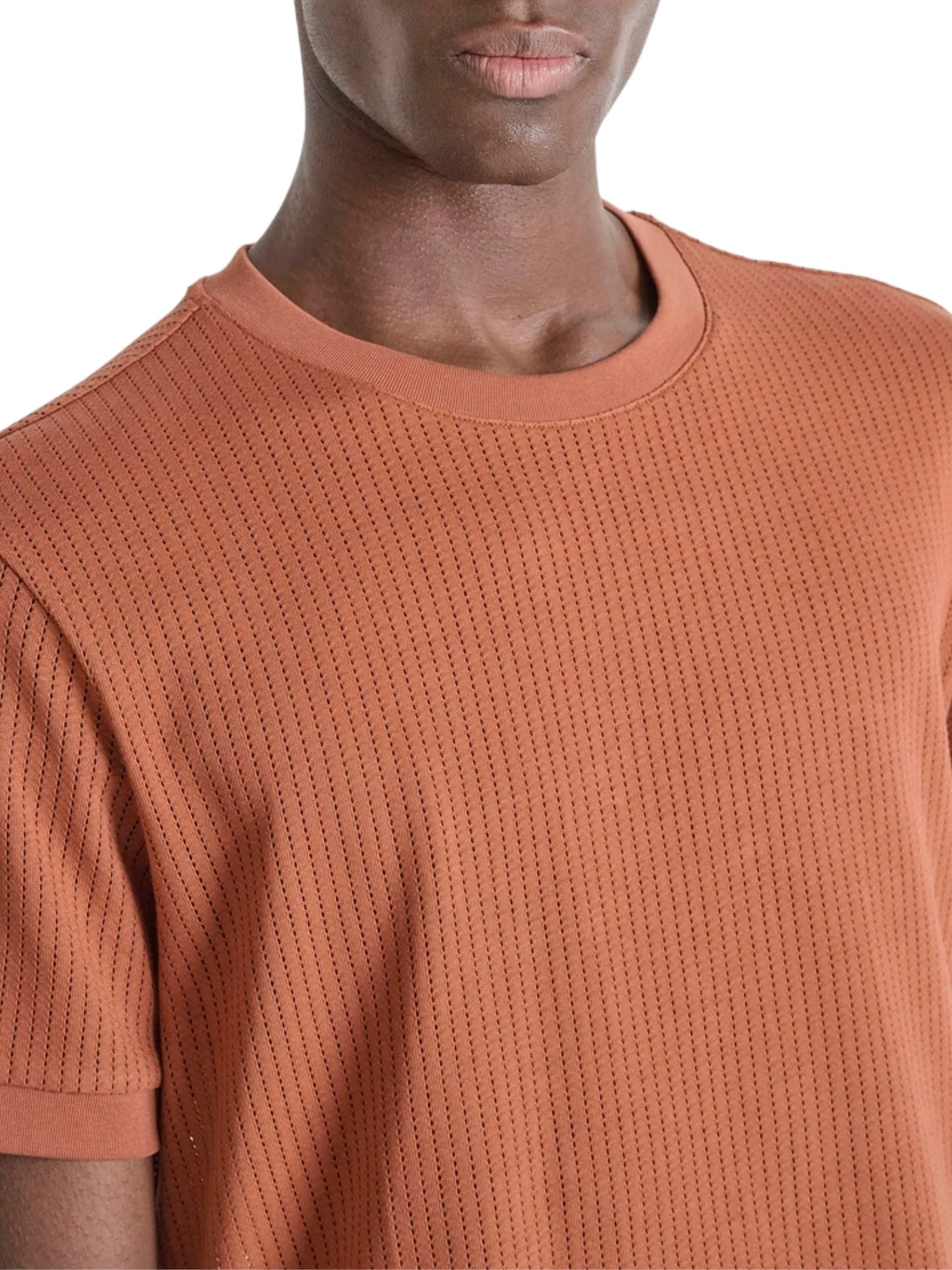 T-shirt con maniche corte modello slim neuter fabric dusty pink - Image 3