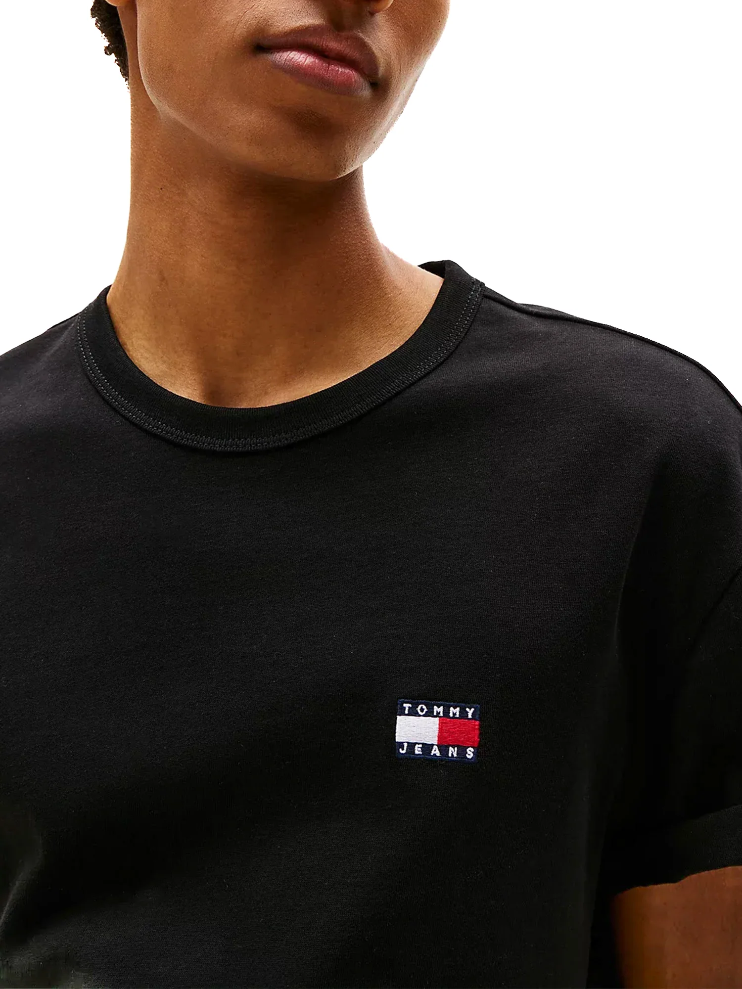 T-shirt maniche corte con badge frontale nero - Image 2
