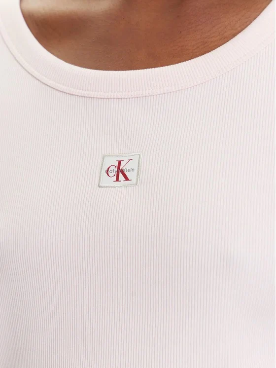 T-Shirt Calvin Klein Donna con etichetta Logo Baby Rosa - Image 3