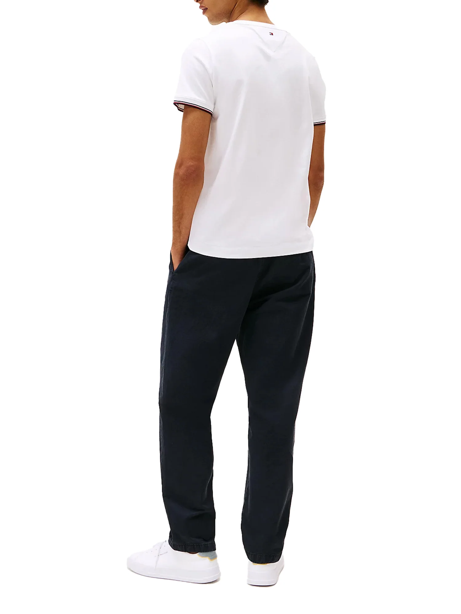 T-shirt slim fit con bordi a contrasto bianco - Image 2